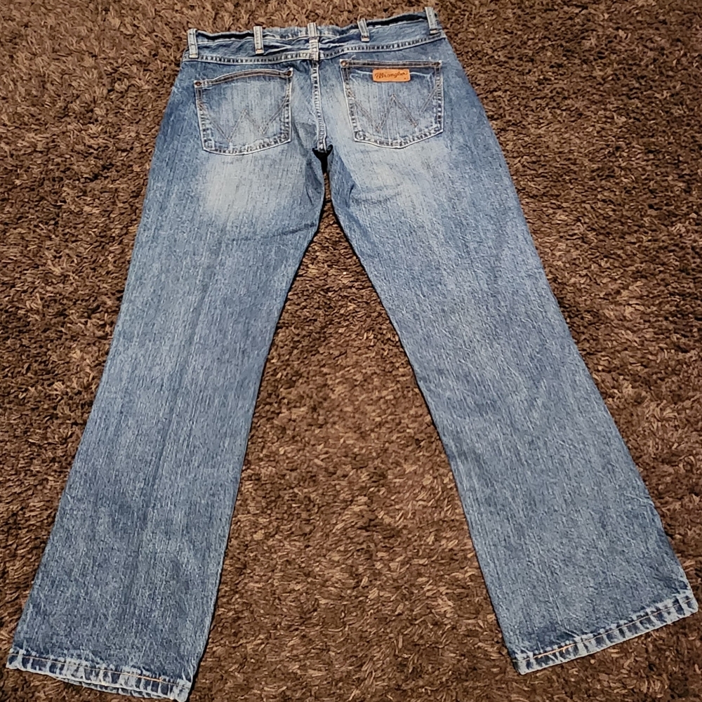 WRANGLER RETRO Darkwash Distressed Slim Boot Men's Denim Jean Sz. 33x30